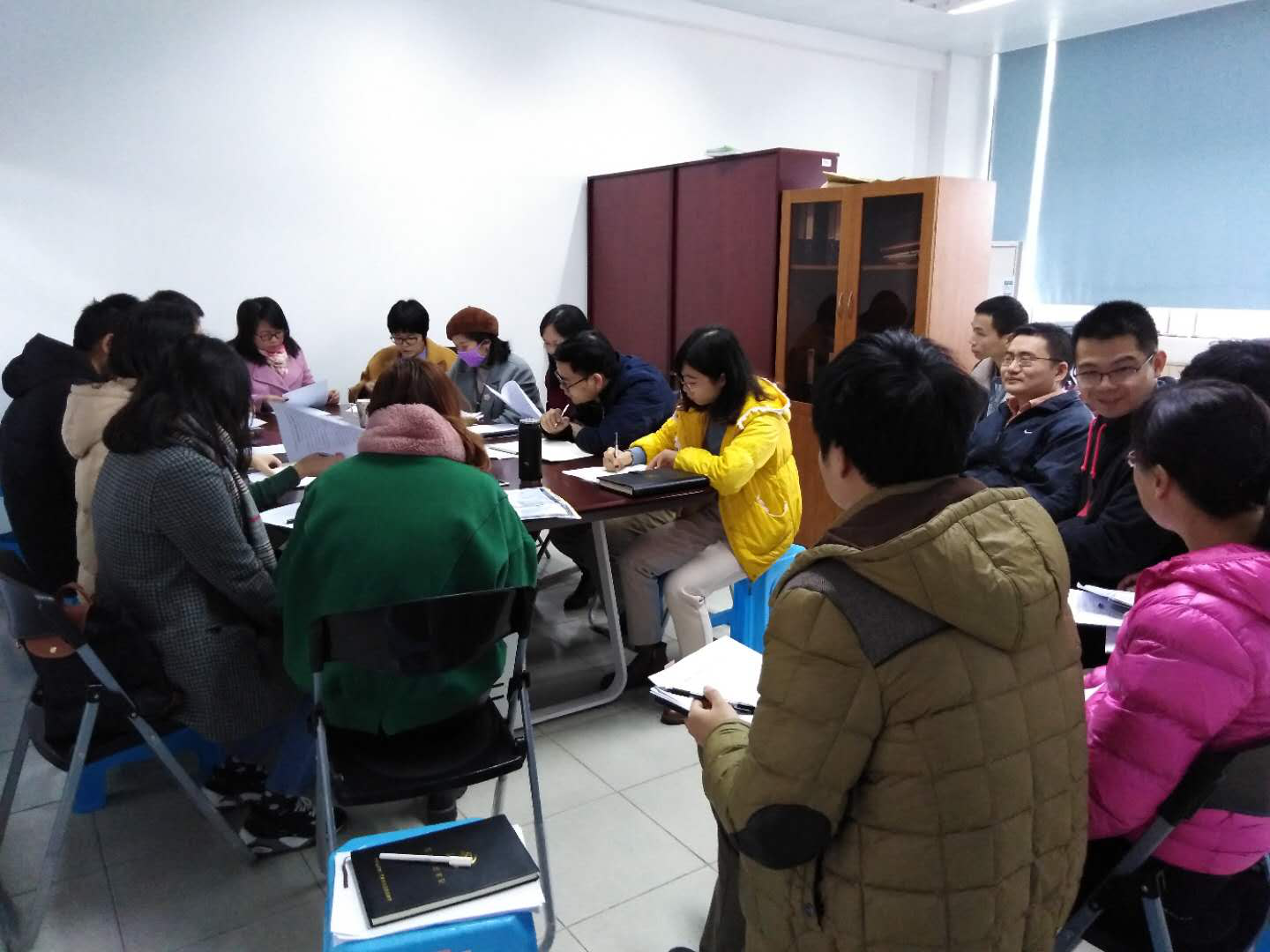 0638太阳集团教工党支部召开2018年度专题组织生活会和党员民主测评2.png