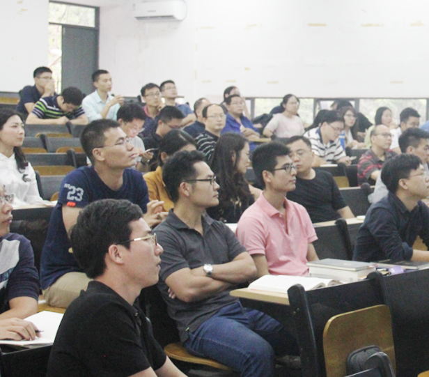 0638太阳集团分工会举行工作部署会议2.jpg